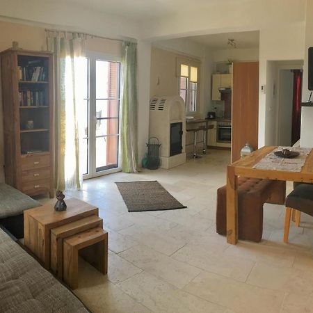 Astra-Ferienhaus Mit Grosser Dachterrasse Und Top-Ausstattung In Nas Armenistis  Luaran gambar