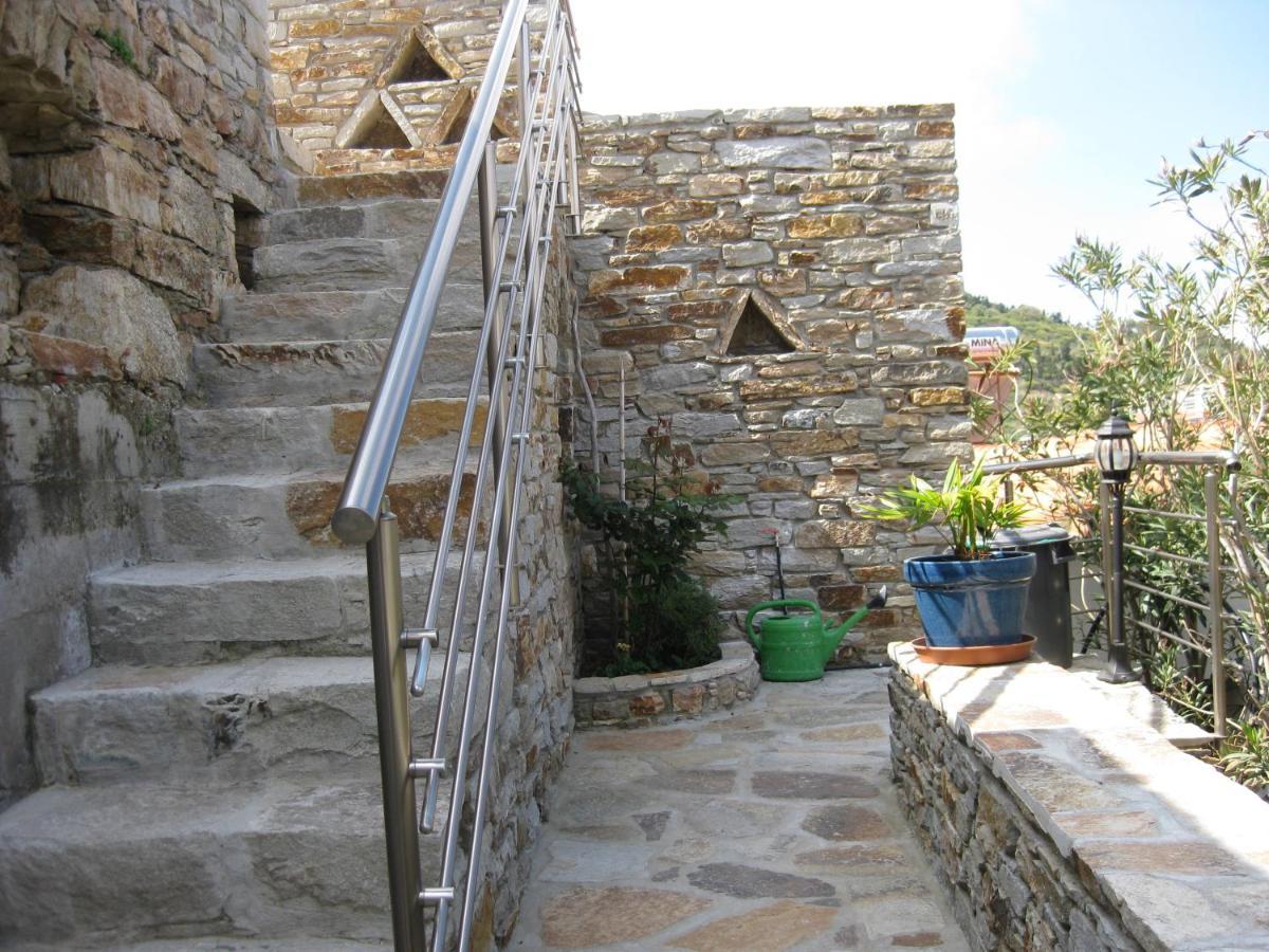 Astra-Ferienhaus Mit Grosser Dachterrasse Und Top-Ausstattung In Nas Armenistis  Luaran gambar