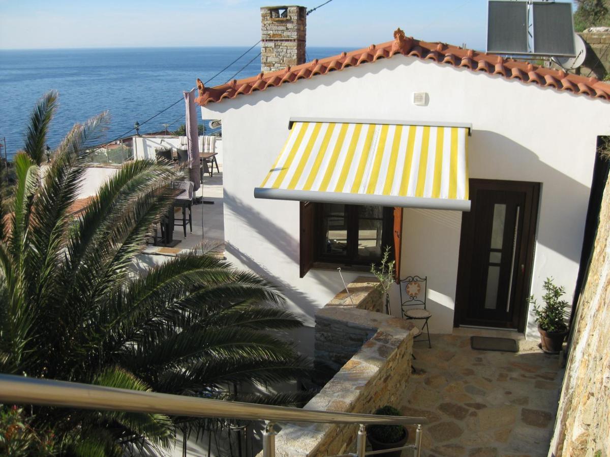 Astra-Ferienhaus Mit Grosser Dachterrasse Und Top-Ausstattung In Nas Armenistis  Luaran gambar